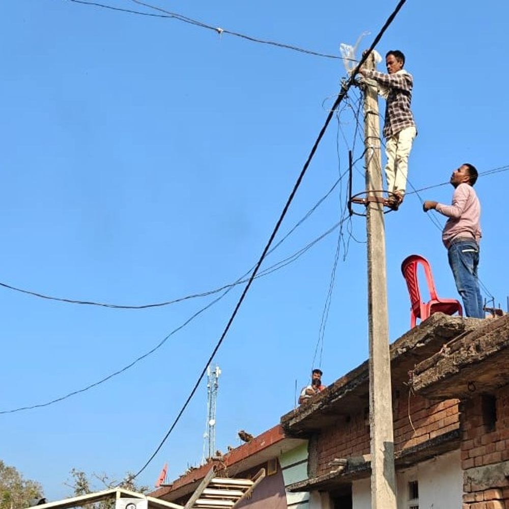 डोंगरगढ़-छुरिया में बिजली विभाग सख्त, ₹55 लाख वसूले:3198 उपभोक्ताओं से वसूली, 108 कनेक्शन काटे गए