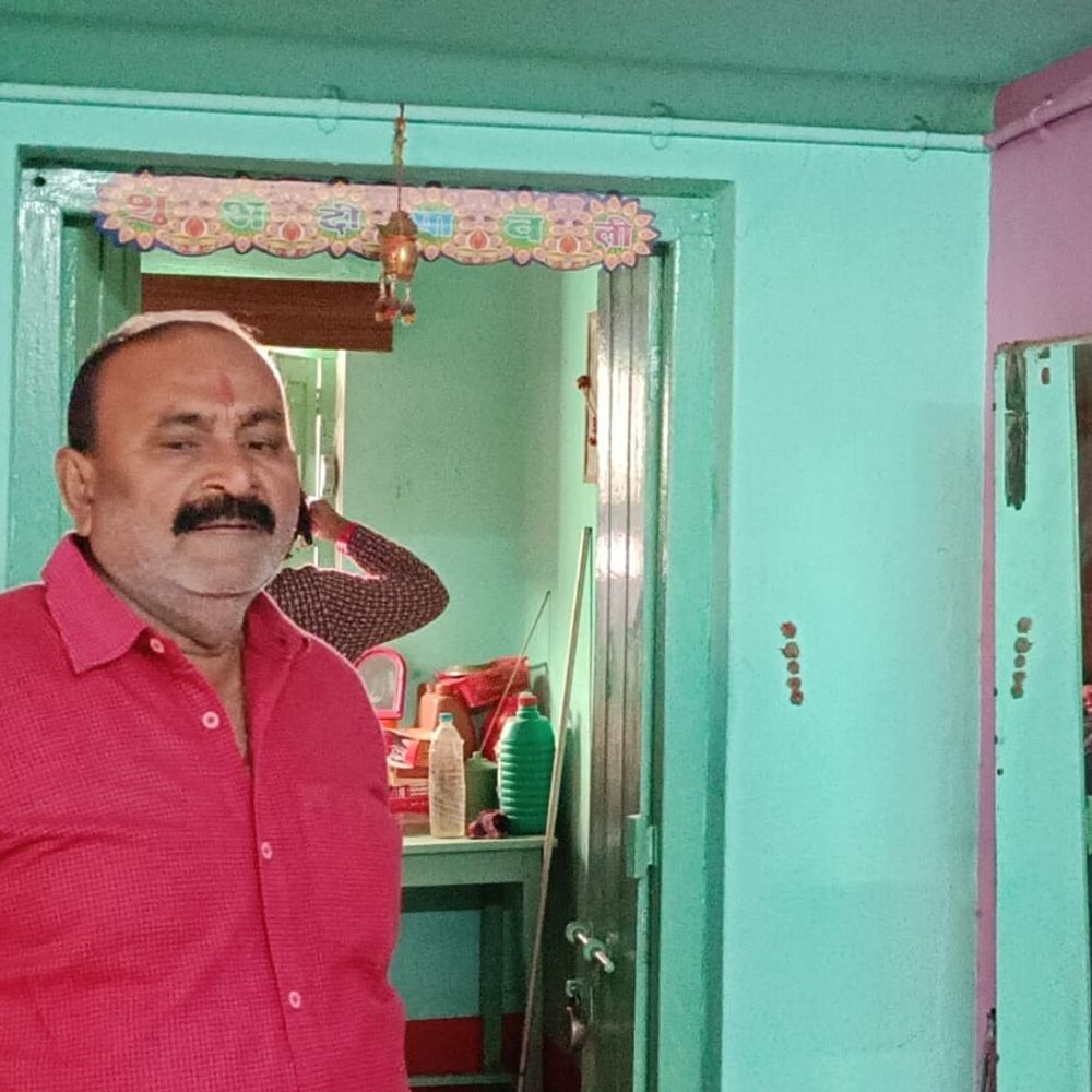 मुंगेर में बंद 2 घरों से लाखों के आभूषण चोरी:पिता के अंतिम संस्कार में गया था परिवार, 10 लाख रुपए का नुकसान