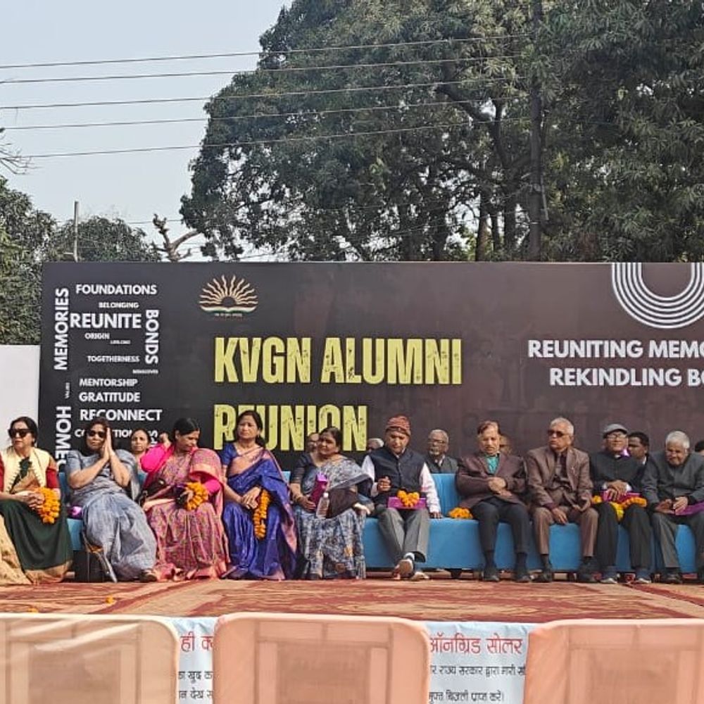 केंद्रीय विद्यालय गोमतीनगर में तीसरा रीयूनियन कार्यक्रम:पूर्व छात्र और शिक्षक हुए शामिल, यादें ताजा कर रिश्तों को सहलाया