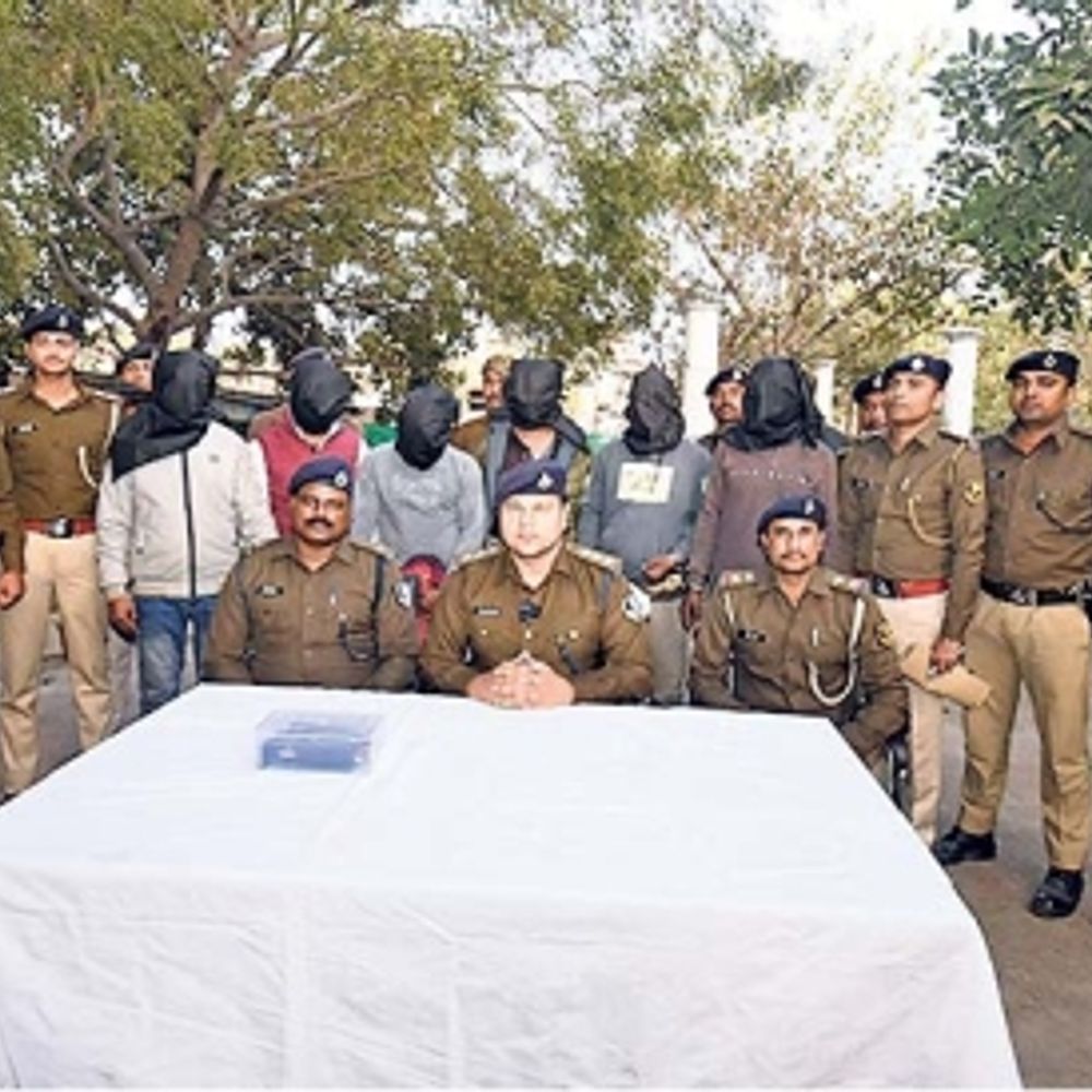 80 लाख के प्रतिबंधित कफ सिरप के साथ 6 गिरफ्तार