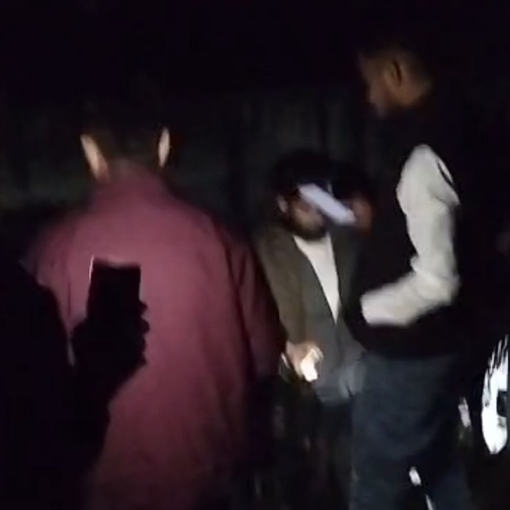 दिल्ली एक्सप्रेस की टक्कर से युवक की मौत:रौनाही के पास रेलवे क्रॉसिंग पर हादसा, शव पोस्टमार्टम के लिए भेजा