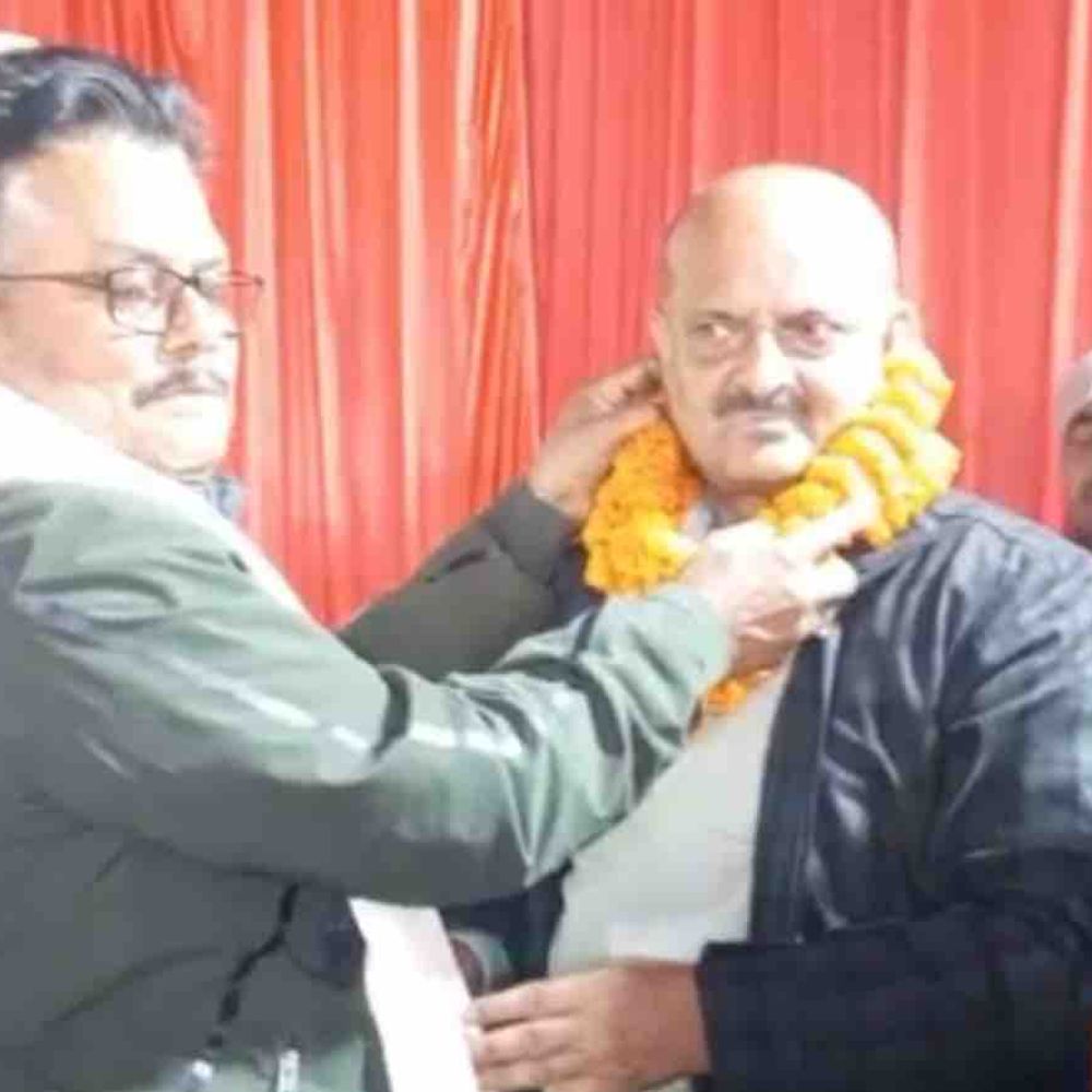 मोतिहारी सहकारी बैंक उप-चुनाव, अखिलेश सिंह सक्रिय:अखिलेश कुमार सिंह ने पैक्स प्रतिनिधियों संग की अहम बैठक, किसानों के मुद्दों पर रखा विजन