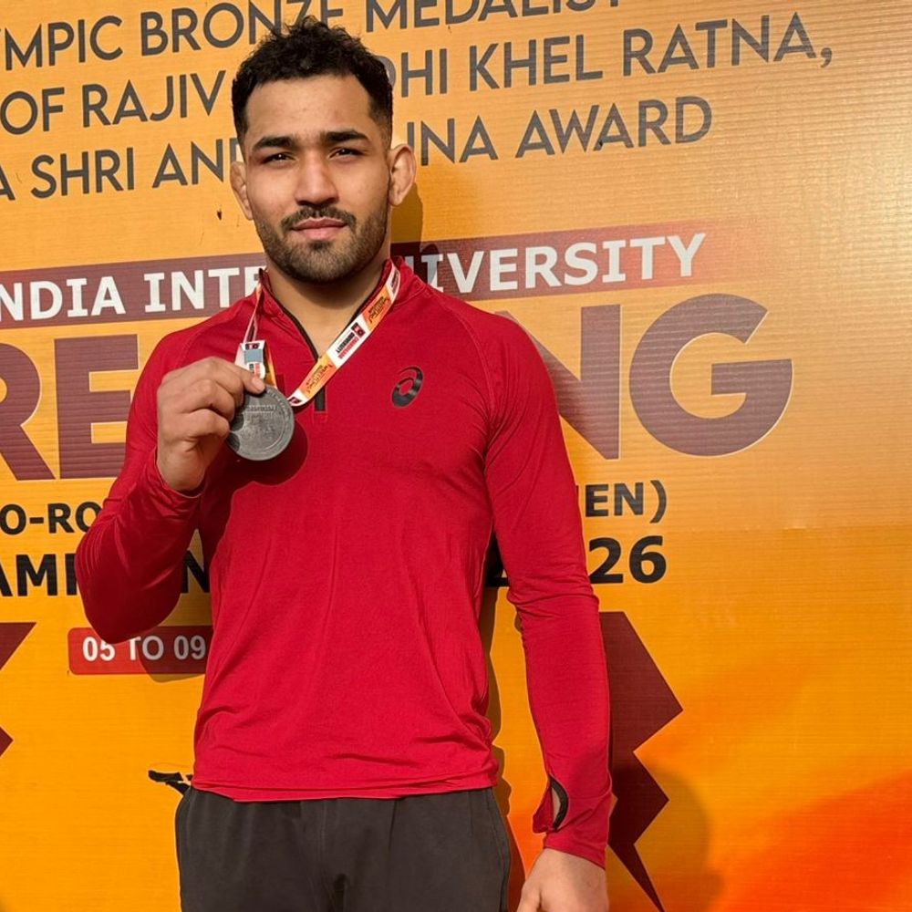बिन्झोल के सुमित ने ऑल इंडिया यूनिवर्सिटी गेम्स में जीता:74 किलो भार वर्ग फ्रीस्टाइल कुश्ती में हासिल की उपलब्धि।