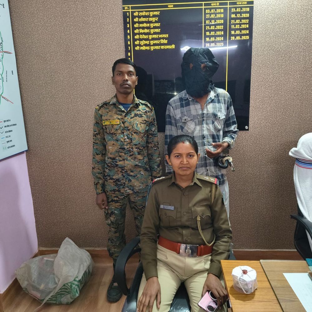 गुमला में ब्राउन शुगर के साथ एक गिरफ्तार:भागते समय स्कूटी से गिरने पर पकड़ा गया, नावाटोली बाईपास से 18 पुड़िया ब्राउन शुगर जब्त