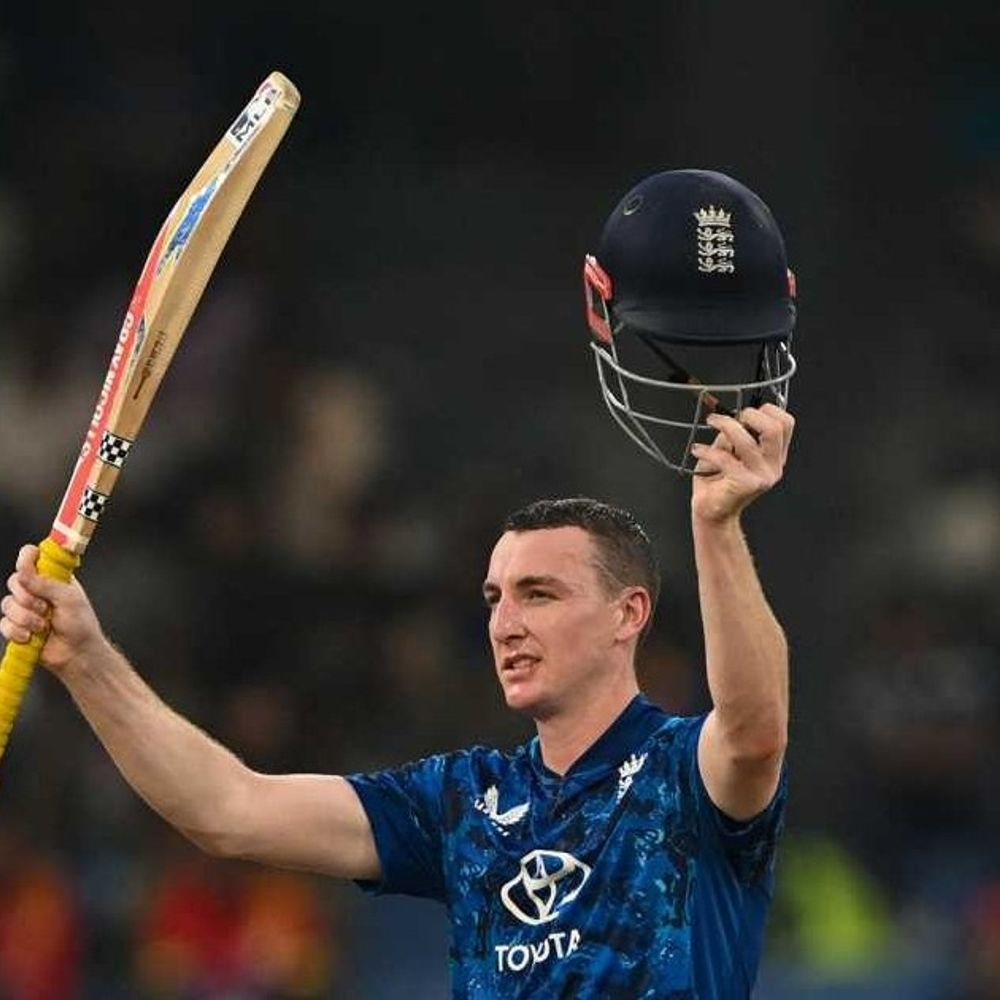 रूट-ब्रूक की सेंचुरी से इंग्लैंड ने सीरीज 2-1 से जीती:श्रीलंका को 53 रन से हराया; पवन रथनायके का पहला वनडे शतक