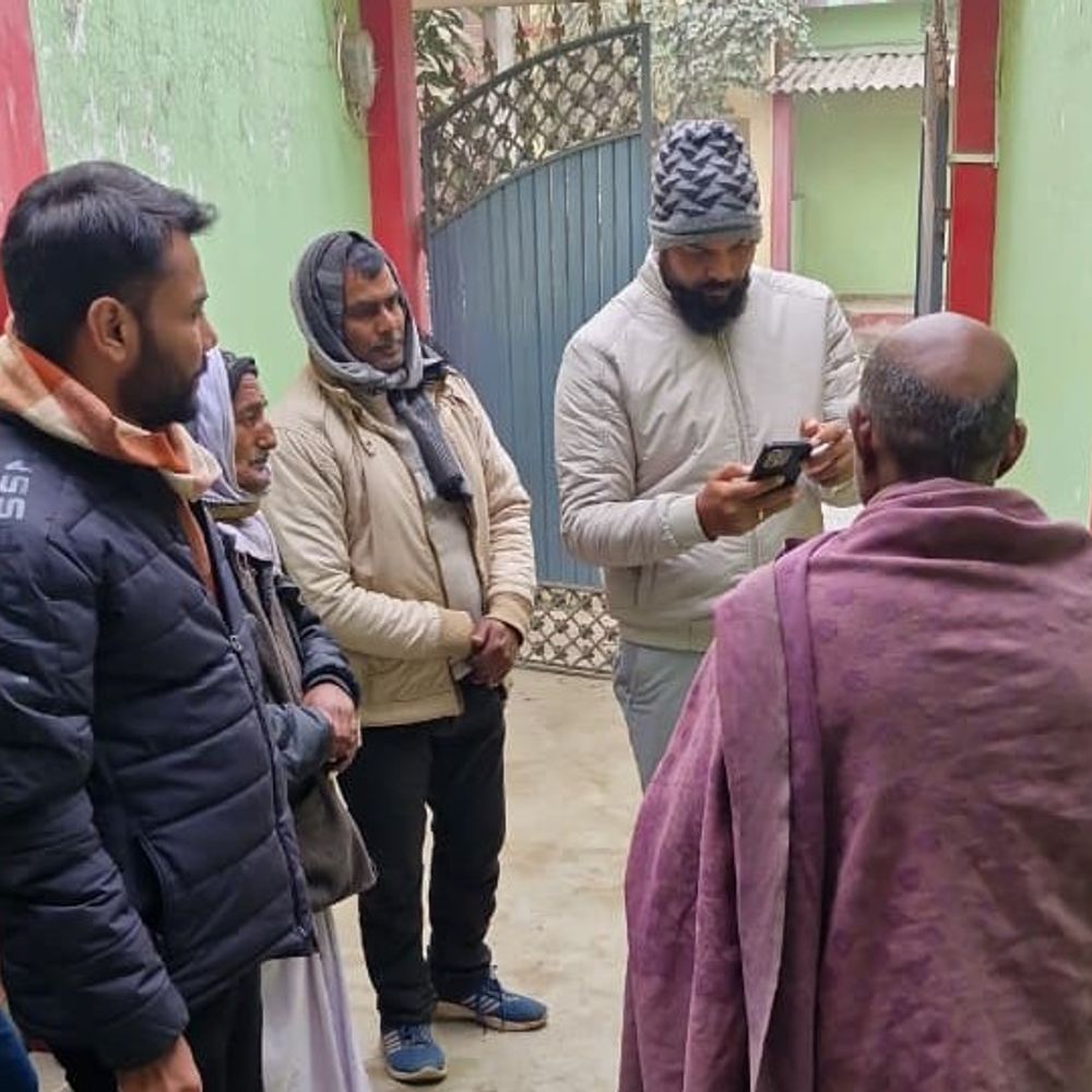 मधुबनी में 122 पंचायतों में हुई सरप्राइज चेकिंग:”जिला प्रशासन की ओर” कार्यक्रम के तहत फार्मर रजिस्ट्रेशन की रिव्यु