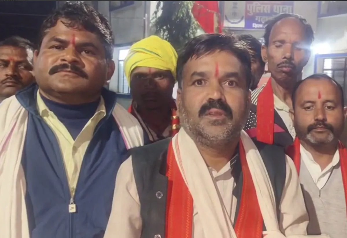 Video: सागर जिले के गढ़ाकोटा में शराब माफिया ने संगठन के कार्यकर्ताओं को पीटा