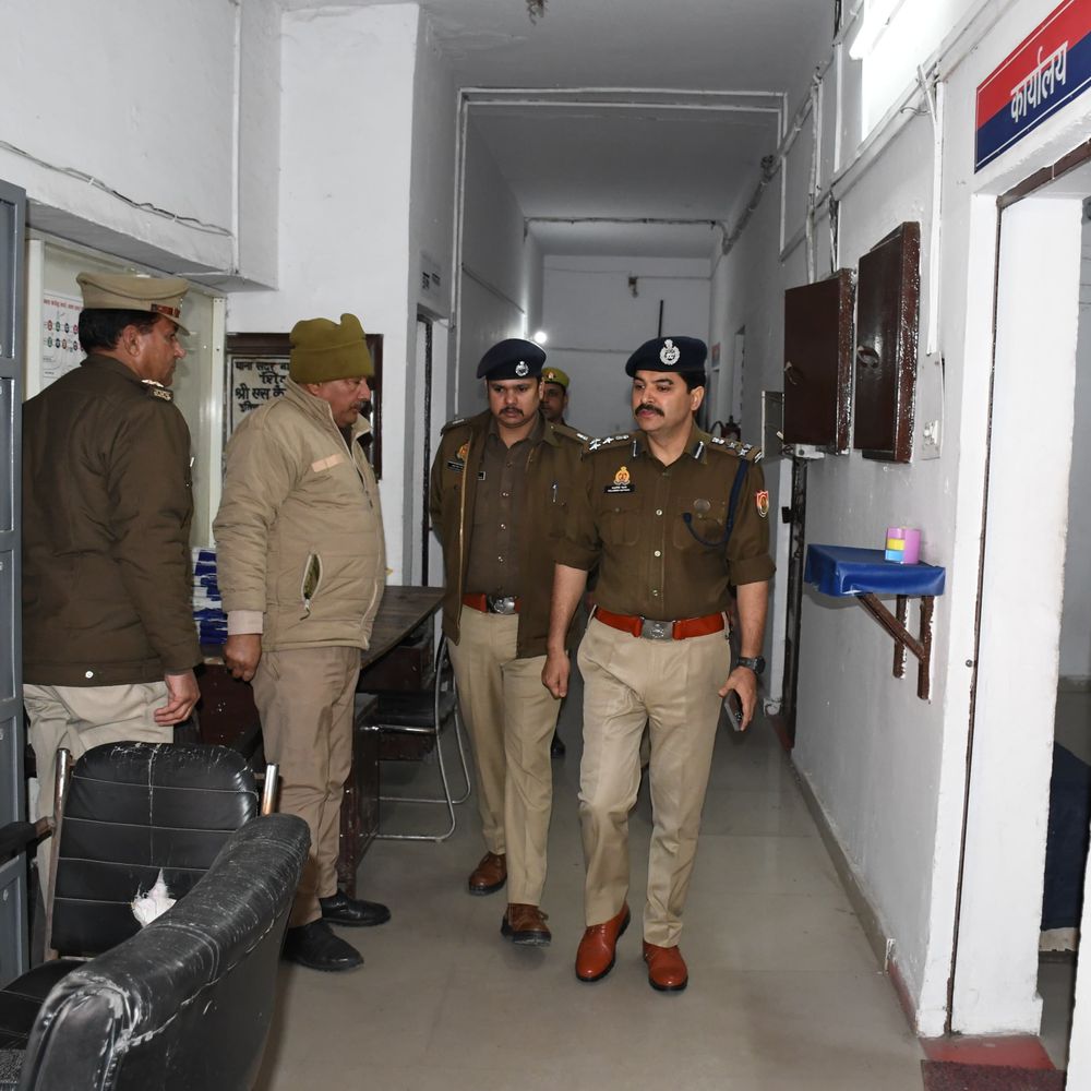 गणतंत्र दिवस पर मेरठ रेंज हाई अलर्ट:23 जोन, 49 सेक्टर में 3,167 पुलिसकर्मी तैनात