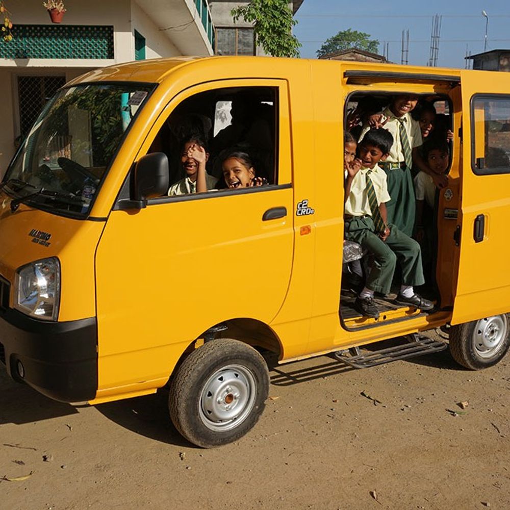 ‘बा​ल वाहिनियों की सुरक्षा जांच जरूर करें’:बूंदी डीटीओ ने संस्था प्रधानों से की छात्र सुरक्षा की अपील