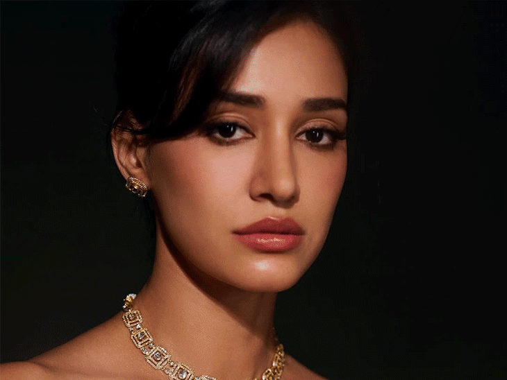 पंजाबी सिंगर तलविंदर का हाथ थामे नजर आईं दिशा पाटनी:दावा- दोनों रिलेशनशिप में; नूपुर सेनन-स्टेबिन बेन की शादी से वीडियो वायरल