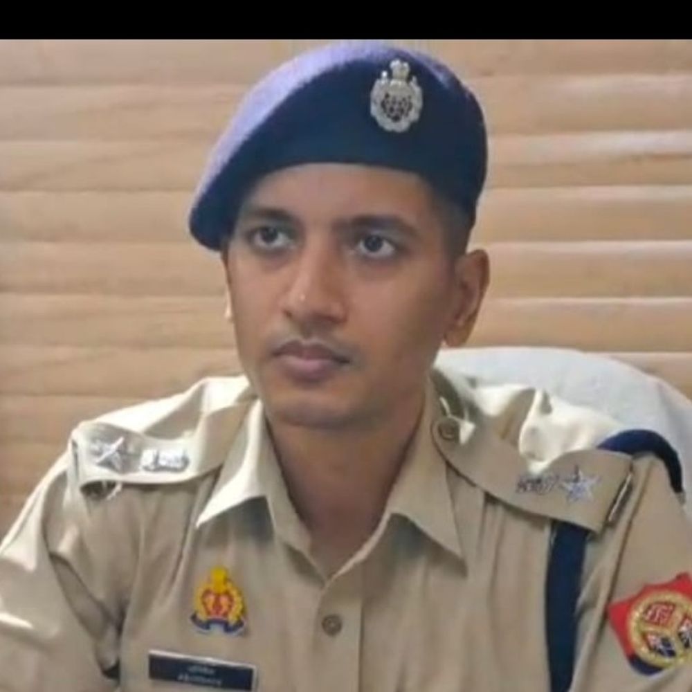 बिजनौर में पुलिस में बड़ा फेरबदल:SP अभिषेक झा ने 27 पुलिसकर्मियों के किए तबादले