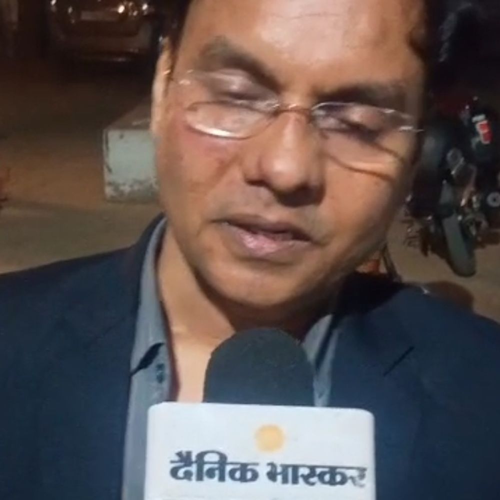 PWD के लेखाधिकारी को बंधक बनाकर पीटा:कागज में साइन न करने पर हमला, अधिशासी अभियंता समेत 3 पर FIR