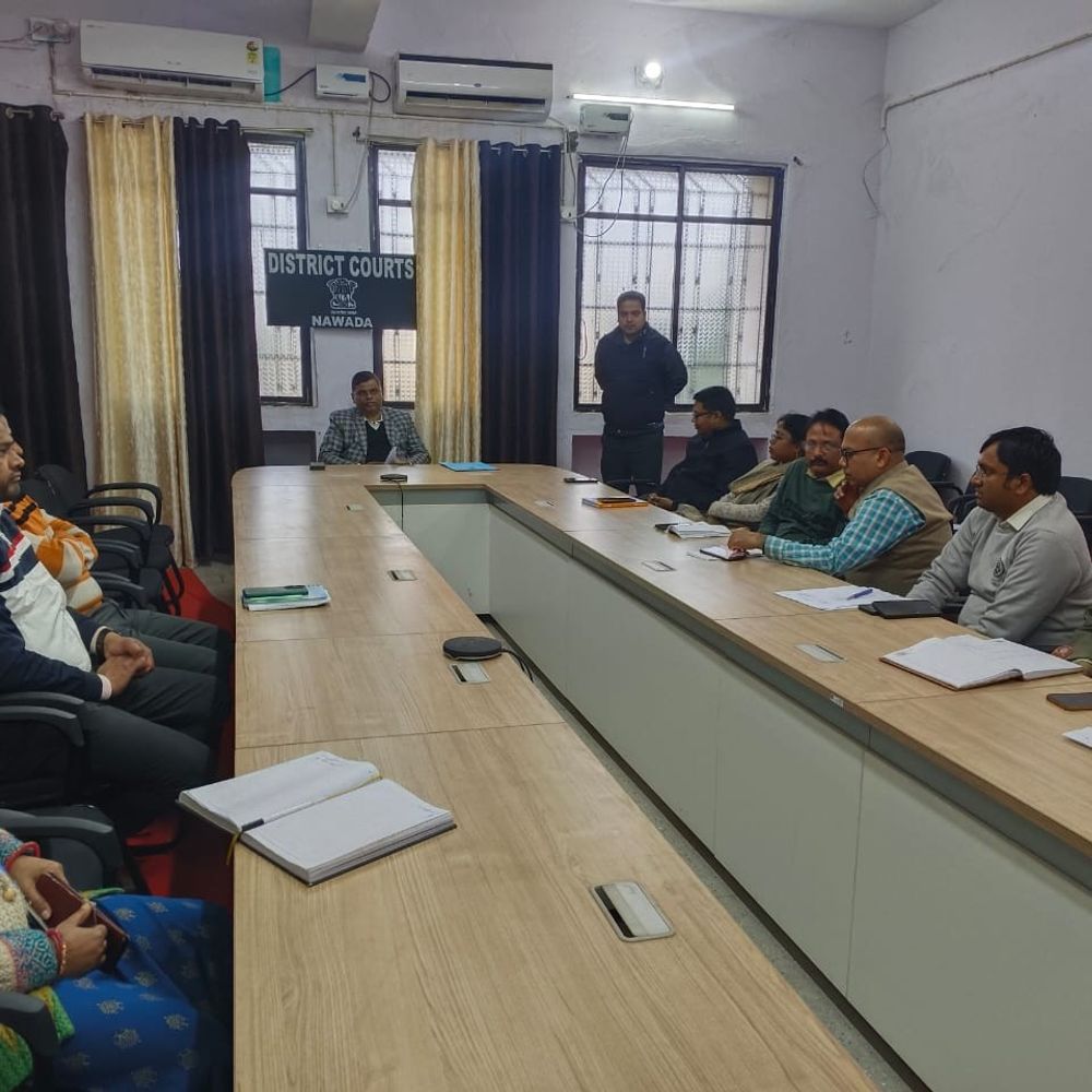 राष्ट्रीय लोक अदालत पर नवादा में बैठक:सफल आयोजन को लेकर बैंक अधिकारियों से हुई चर्चा