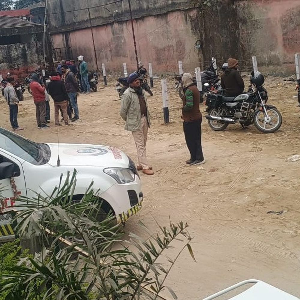 अररिया में दो बाइकों की टक्कर, एक की मौत:बंनगमा चौक पर हादसा, दूसरा युवक गंभीर रूप से घायल