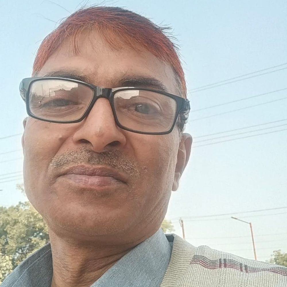 बेटे की शादी से पहले पिता ने की आत्महत्या:ट्रेन के आगे कूदे, परिजनों ने पड़ोसियों पर लगाया उत्पीड़न का आरोप