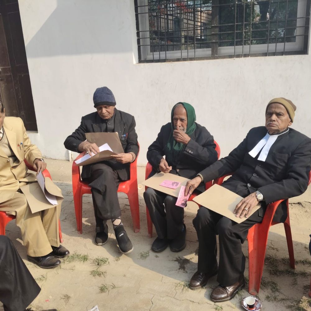 हरदोई बार एसोसिएशन चुनाव का नामांकन कल से शुरू:एल्डर्स कमेटी ने जारी की सख्त गाइडलाइन, प्रचार सामग्री हटाने का दिया अल्टीमेटम