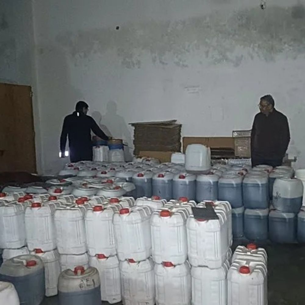 25 लाख रुपए की मिलावटी शहद बरामद:अंतर्राज्यीय आपूर्ति से पहले गोदाम पर छापा, दूसरे राज्यों से लाया गया था