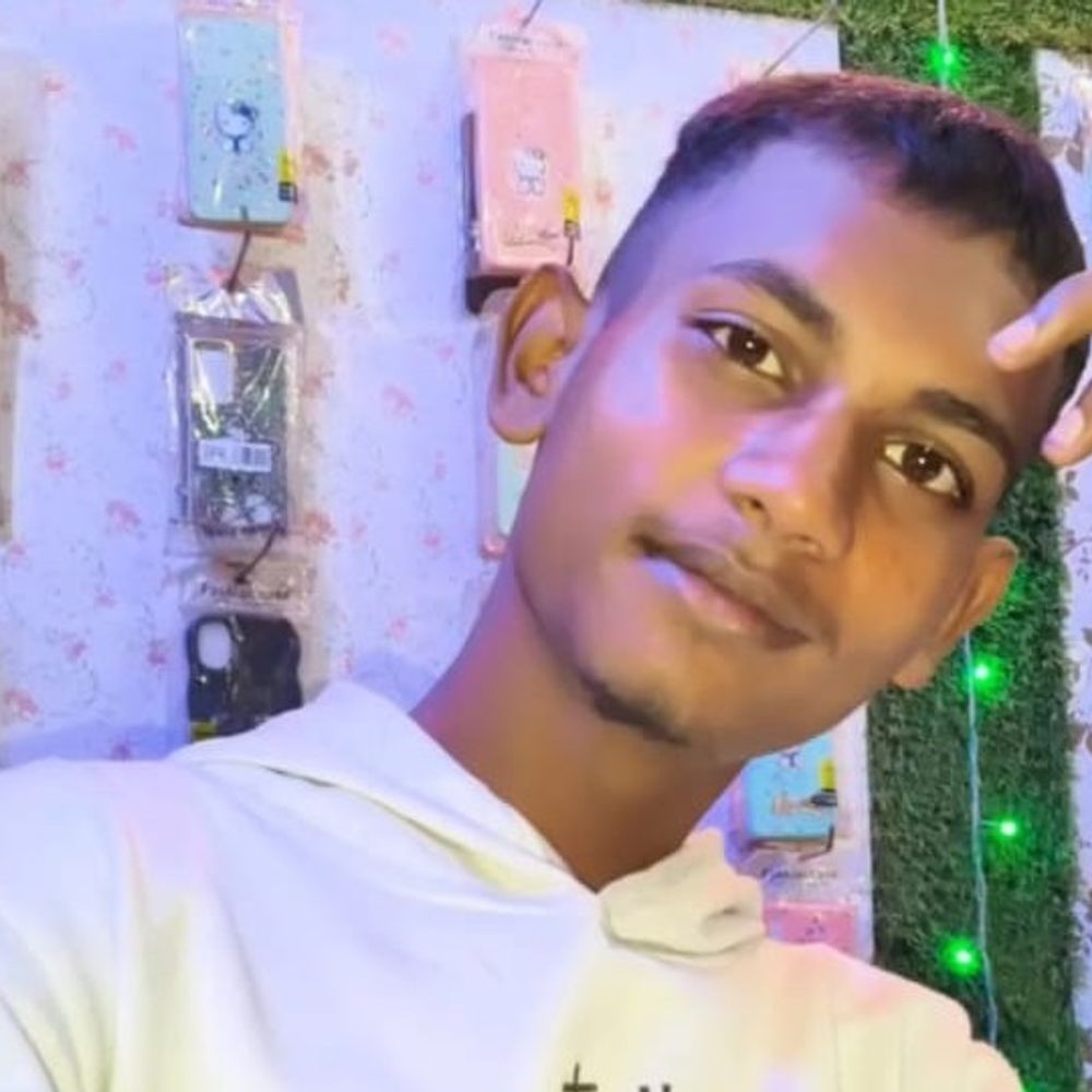 मां की डांट के बाद किशोर ने की आत्महत्या:जमशेदपुर में फंदे से लटककर दी जान, छह माह पूर्व पिता की हुई थी मौत