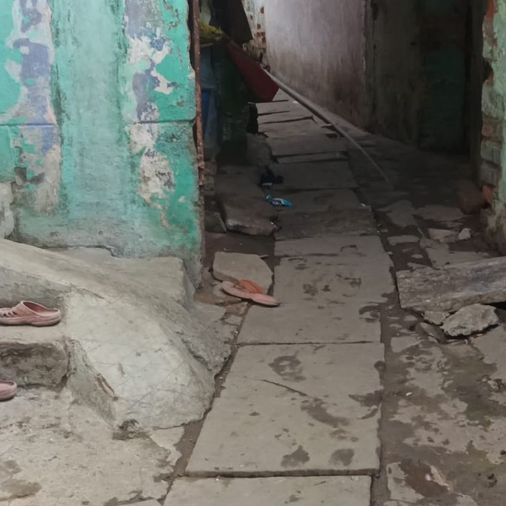 गयाजी में मदरसा सचिव ने नाली निर्माण का काम रोका:स्थानीय लोगों में गुस्सा; नगर आयुक्त से की शिकायत, सरकारी काम में बाधा डालने का आरोप