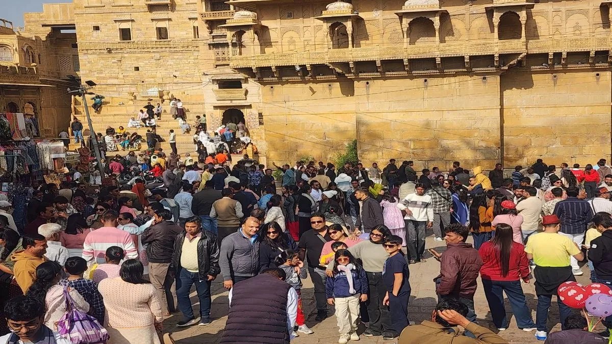 स्वर्णनगरी में ऐसा रहा साल का पहला दिन- उत्साह, सुकून और उम्मीद