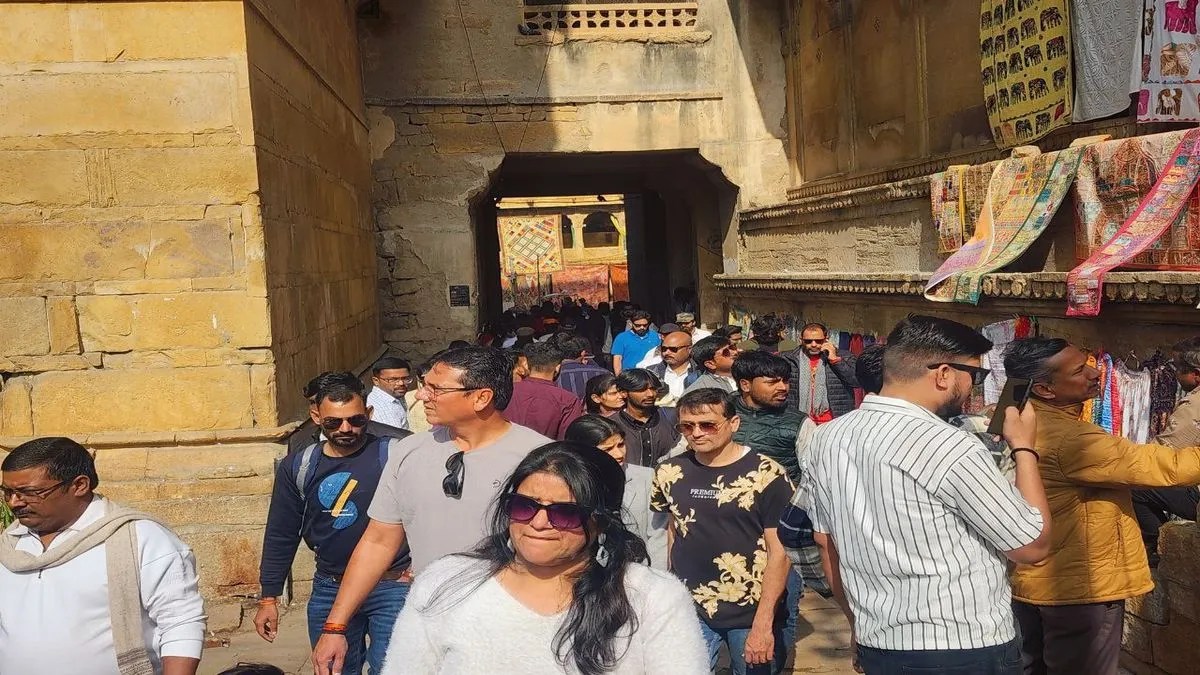 Video: शहर में उत्सव, सन्नाटा, सुकून और रौनक के दिखे रंग