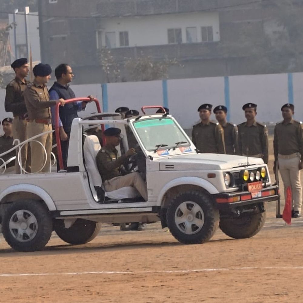 DM-SP ने हरिश्चंद्र स्टेडियम का दौरा किया:गणतंत्र दिवस पर होने वाले परेड का जायजा लिया, समय पर तैयारी पूरी करने के निर्देश