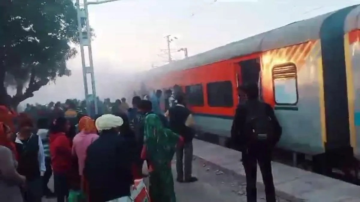 Video: ब्रेक लेदर चिपकने से लगी आग, समय पर किया काबू