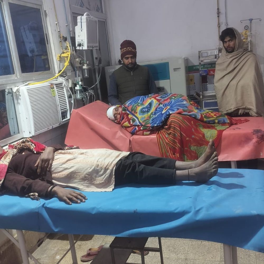 शेखपुरा में इंस्टाग्राम चैट विवाद में मारपीट:दोनों पक्षों के 8 लोग घायल, एक की हालत गंभीर