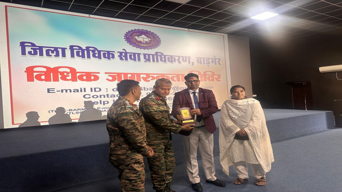 सेवानिवृत्त सैनिक और शहीद परिवारों को प्रदान किए प्रशस्ति पत्र