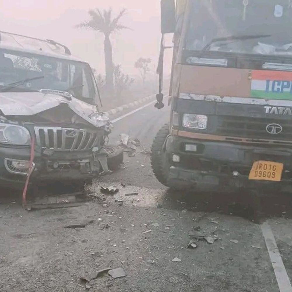 मोकामा 6-लेन पर चार गाड़ियां टकराईं:औंटा गोलम्बर के पास हुआ भीषण हादसा, बचाव कार्य जारी