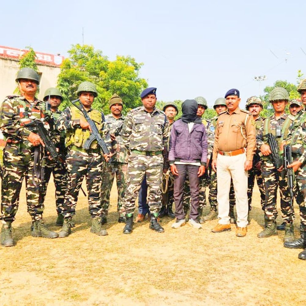 जमुई में फरार नक्सली महेश गिरफ्तार:SSB और पुलिस की संयुक्त कार्रवाई, कई आपराधिक मामलों में आरोपी