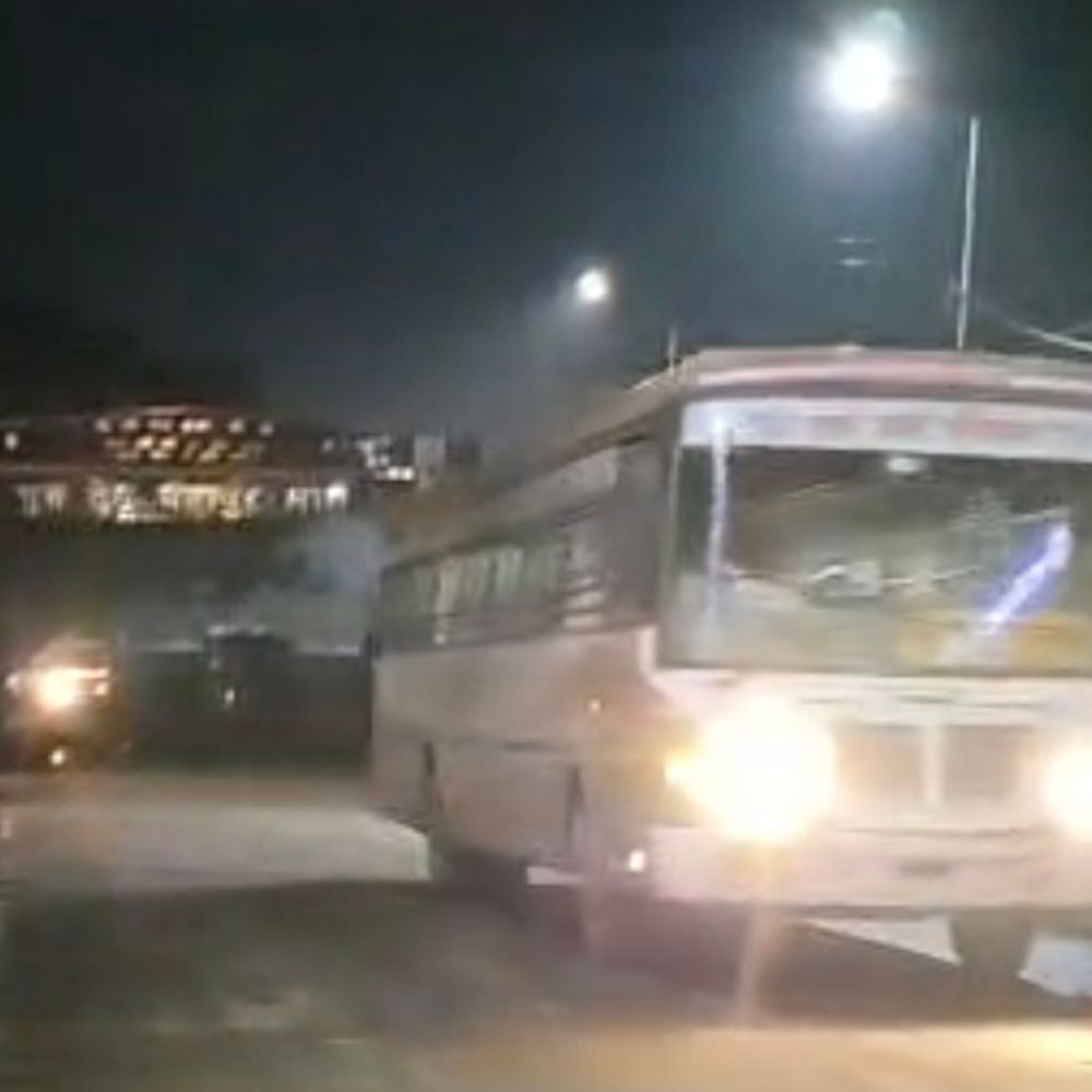 संभल में बारिश से बदला मौसम:न्यूनतम 10 डिग्री, AQI 162; ठंडी हवाओं से आलू की फसल प्रभावित