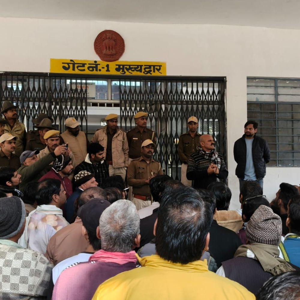 राजसमंद में लापता युवक का शव कुएं में मिला:गुस्साए परिजनों ने किया था प्रदर्शन; सांसद ने दिया था अल्टीमेटम