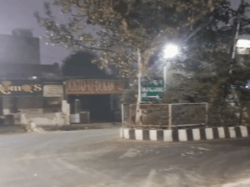 आगरा में भयंकर ठंड, कोहरे और धुंध से राहत:पिछले 5 सालों में सबसे ठंडी रात हैं इन दिनों, आज कोल्ड डे का अलर्ट