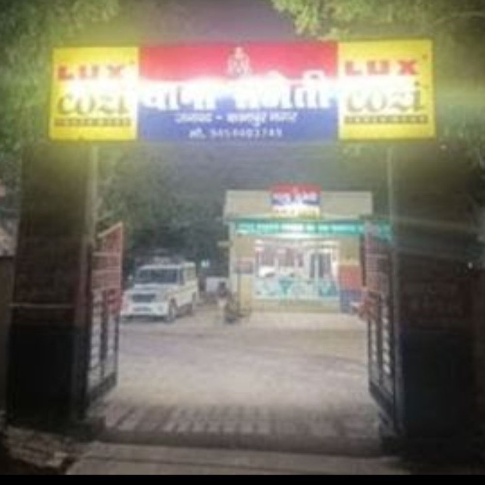 घाटमपुर के सजेती में कमरे के अंदर तंत्र-मंत्र:रुपए को लेकर विवाद हुआ, युवती ने मौसा समेत तांत्रिक पर दुष्कर्म का आरोप लगाया, दोनों गिरफ्तार