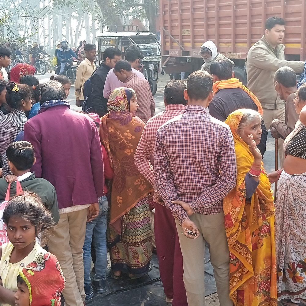 ट्रक की चपेट में आने से बालक की मौत:सीतापुर के भद्फर चौराहे पर हादसा, पुलिस जांच में जुटी