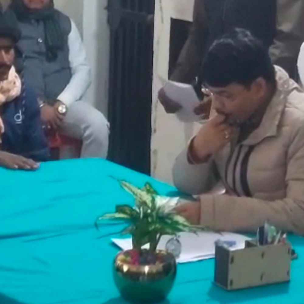 शेखपुरा में एसपी ने सुनीं लोगों की समस्याएं:जनता दरबार में पुलिस-पब्लिक संवाद मजबूत करने पर जोर, बेहतर पुलिसिंग के लिए सुझाव मांगे