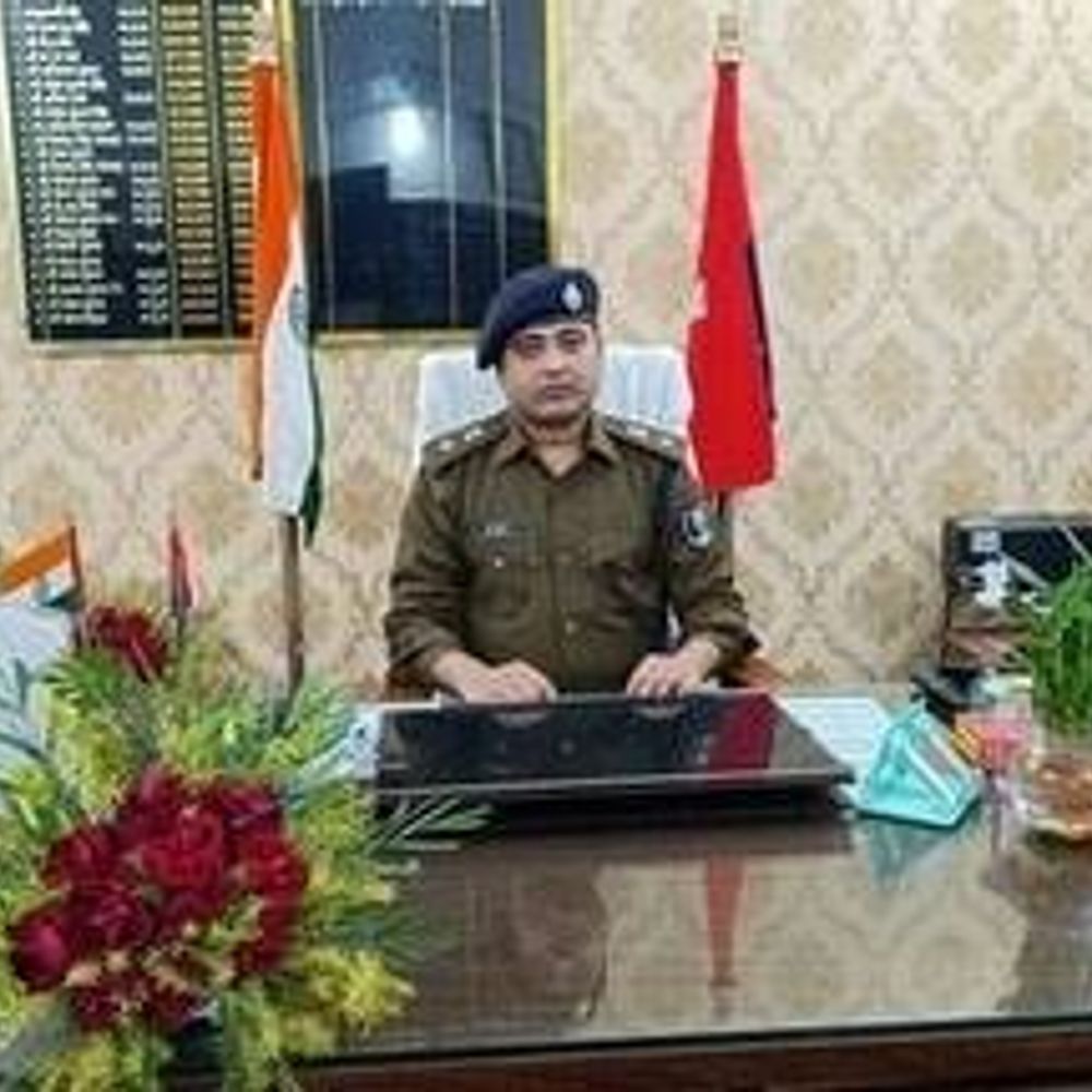 सीवान को मिला नया पुलिस अधीक्षक:पूरन कुमार झा संभालेंगे 41वें एसपी का प्रभार, सोमवार तक संभालेंगे कार्यभार