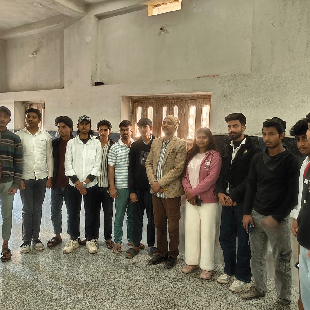 नवादा में पहला स्वच्छता संवाद कार्यक्रम:सोशल मीडिया क्रिएटर्स को स्वच्छता अभियान से जोड़ा