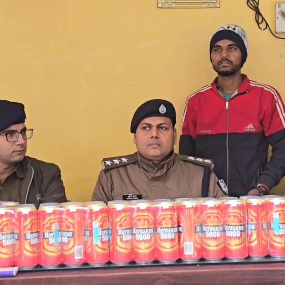 अररिया में 528 लीटर अंग्रेजी शराब बरामद:गोभी लदी पिकअप से तस्करी, ड्राइवर गिरफ्तार