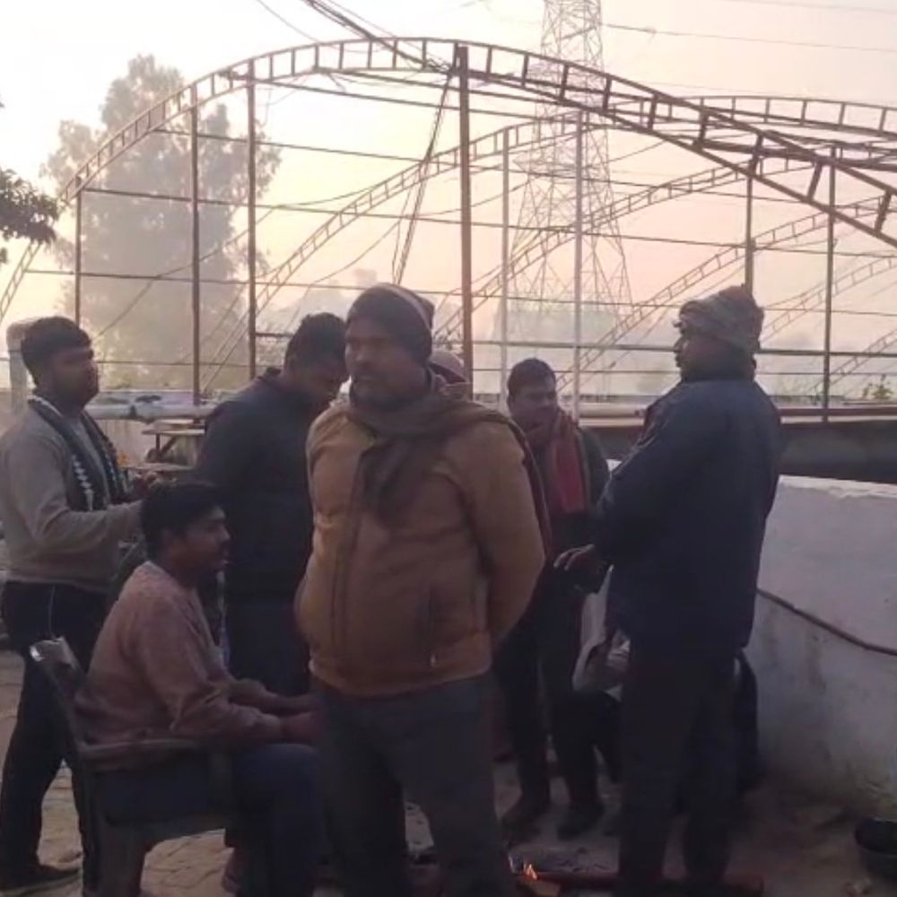 बाराबंकी में मछली फार्म पर डकैती, 4.80 लाख लूटे:आधा दर्जन बदमाशों ने कर्मचारियों को बंधक बनाया, पुलिस जांच जारी