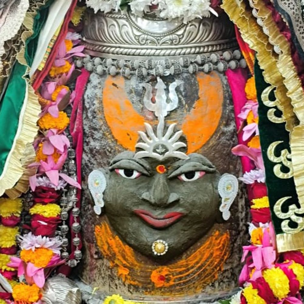 मंगलवार भस्म आरती दर्शन:बाबा महाकाल का भांग, चंदन और पंचामृत, पूजन कर दिव्य स्वरूप श्रृंगार