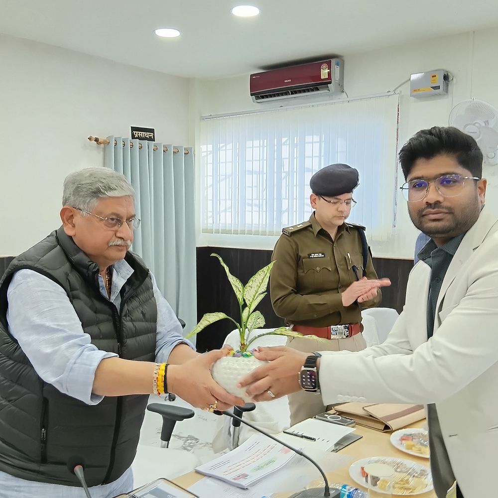 अधिक से अधिक लाभार्थियों को मिले योजना का लाभ-मंत्री:बूडको, पीएचईडी की धीमी प्रगति पर नाराज, कहा- 15 दिन में स्पष्ट रिपोर्ट दें