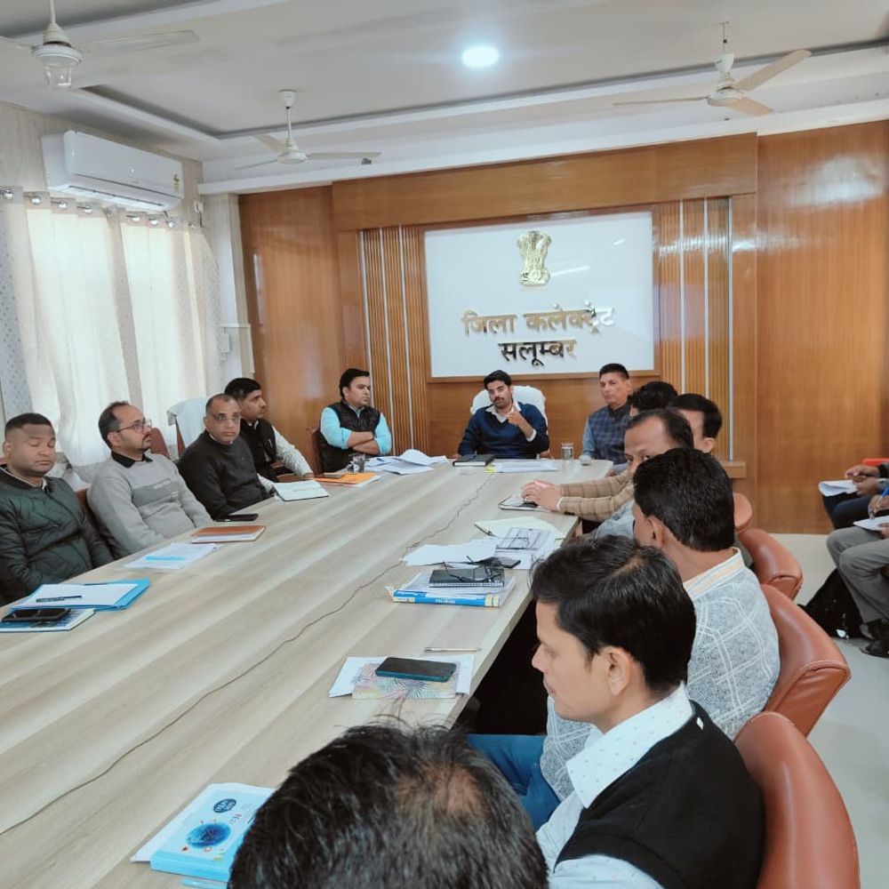 गणतंत्र दिवस 2026 की तैयारियों पर समन्वय बैठक:कलेक्टर अवधेश मीना और एसपी राजेश यादव ने की अध्यक्षता