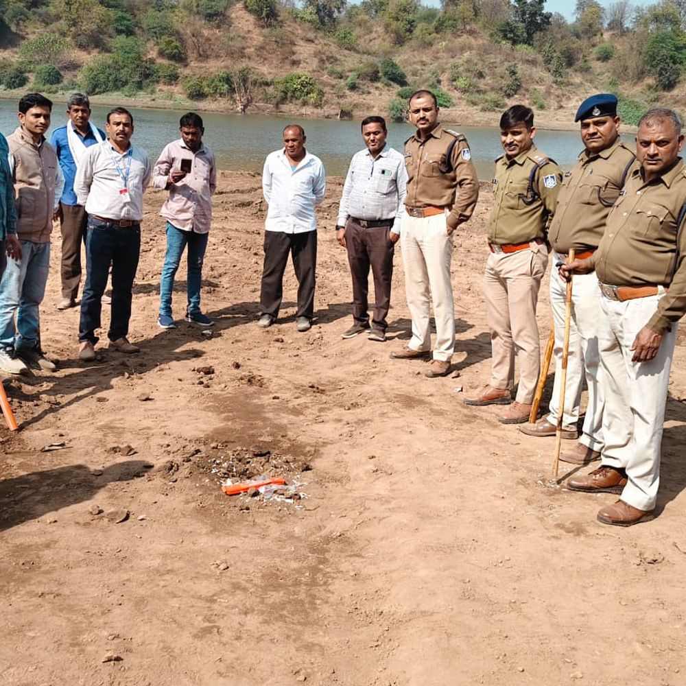 उमरदा में पारंपरिक हेलों की टक्कर रोकी गई:पुलिस-प्रशासन ने बल तैनात कर प्रतिबंध का पालन कराया