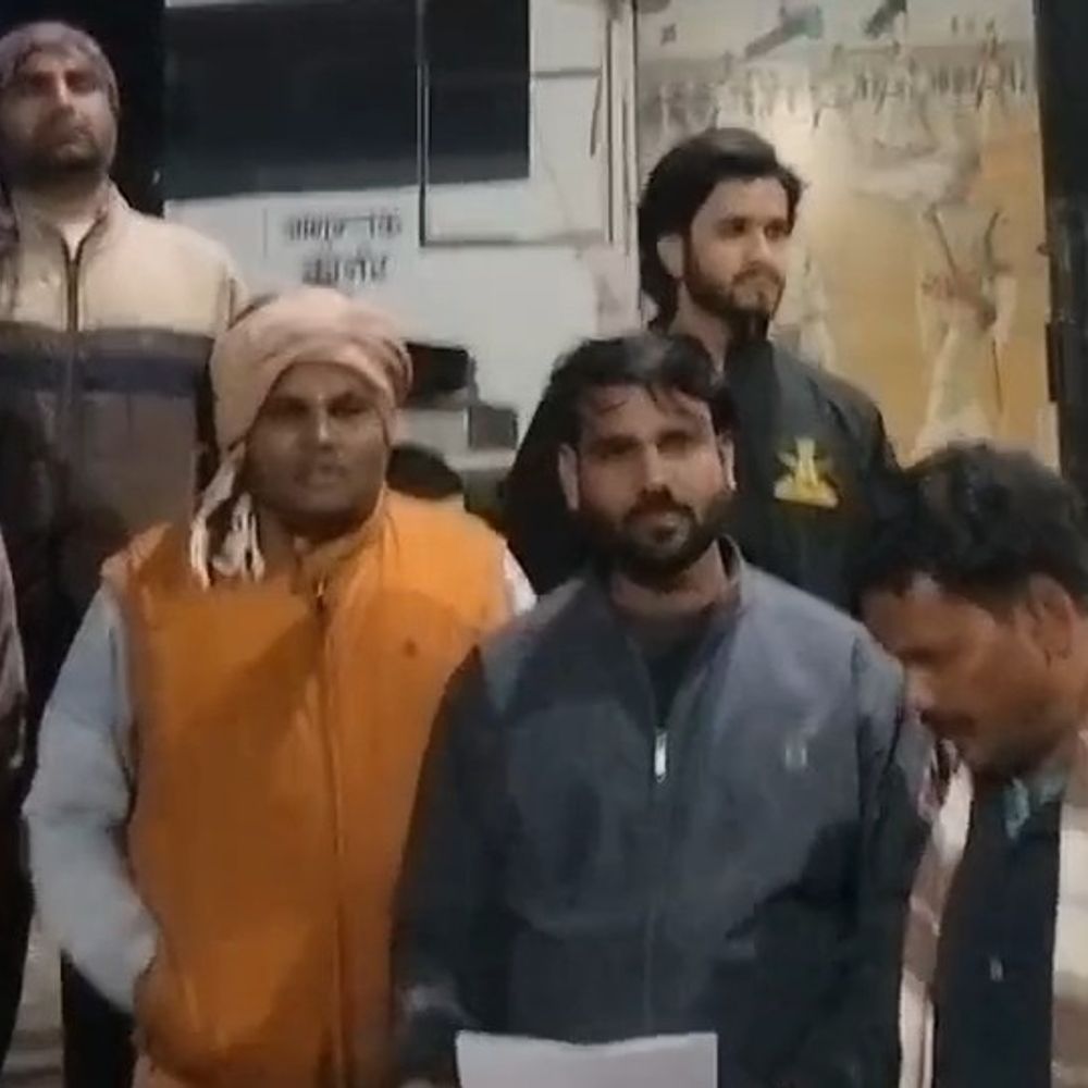 कांग्रेस नेता के राम पर टिप्पणी का विरोध:शिवपुरी में विहिप-बजरंग दल सदस्य थाने पहुंचे, शिकायत के बाद हटाई पोस्ट