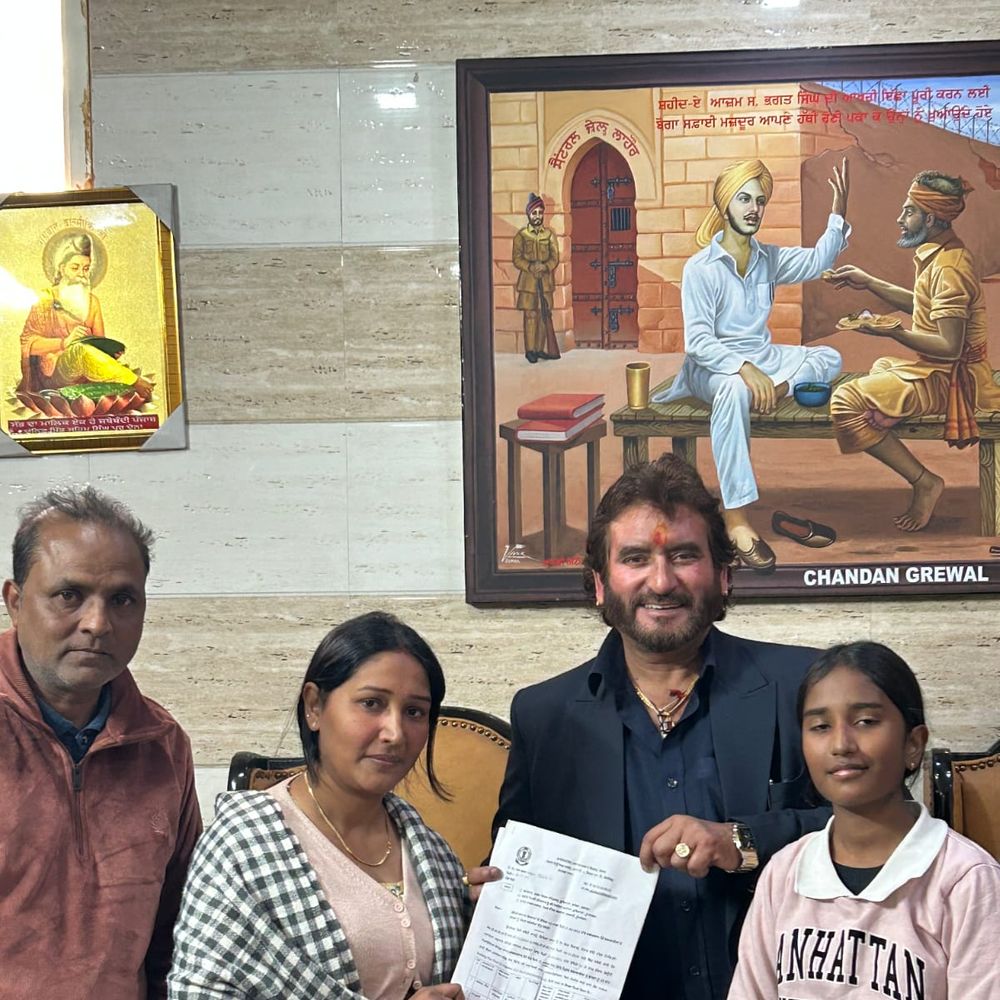 कोविड के समय सेवाएं देते हुए जान गंवाने वालों के परिवारों को एक्स ग्रेशिया ग्रांट दी