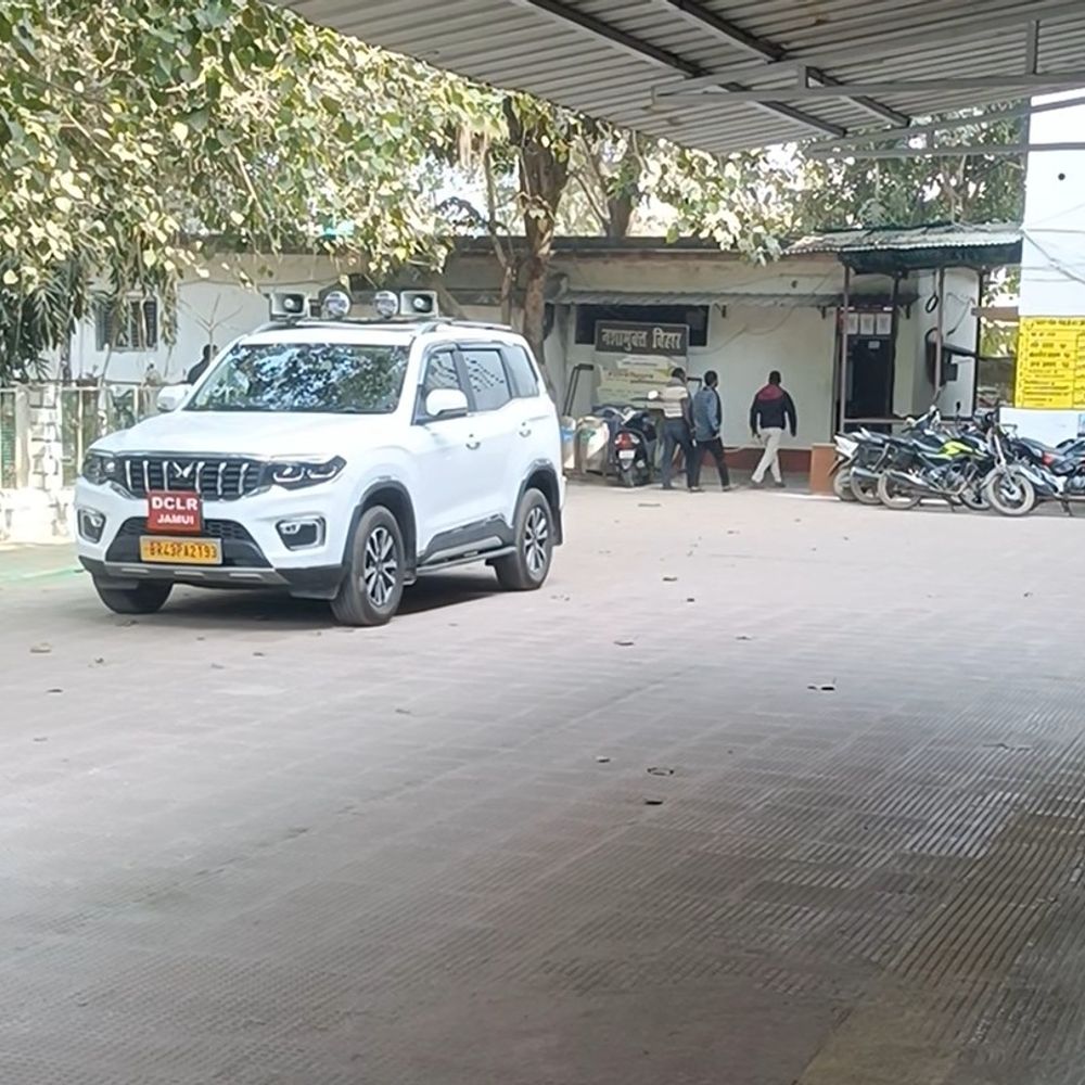 जमुई में कट्टा-कारतूस के साथ युवक अरेस्ट:टाउन थाना क्षेत्र के जयहिंद धर्मशाला के पास से हुई गिरफ्तारी