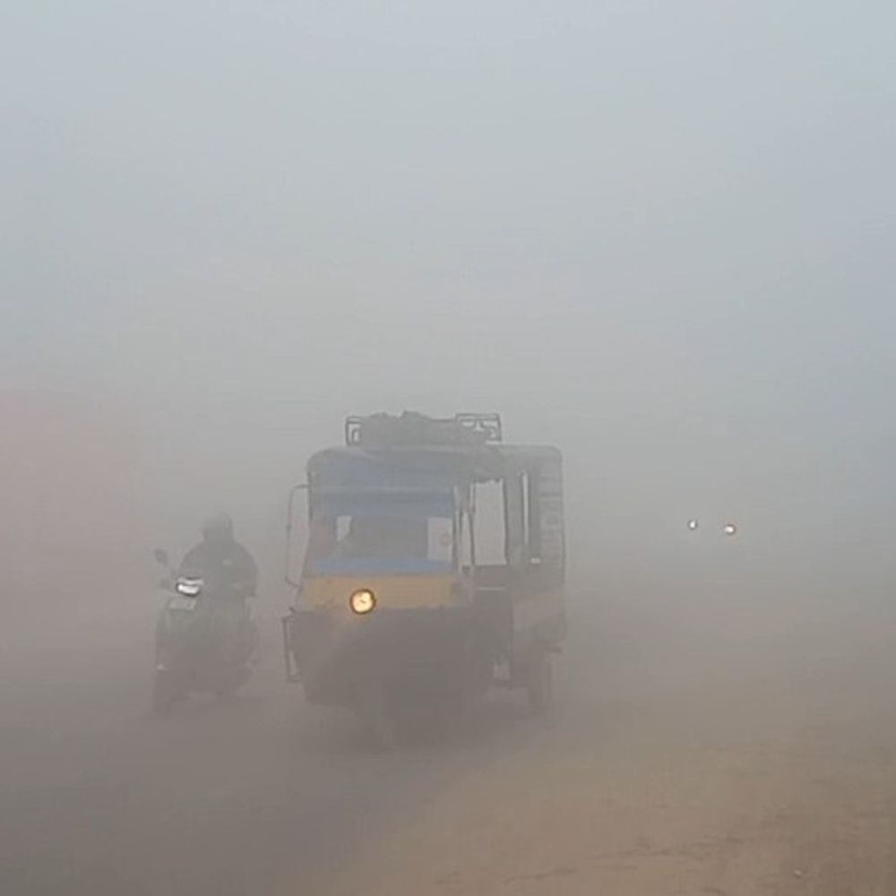 हनुमानगढ़ में लगातार तीसरे दिन घना कोहरा छाया:हल्के बादल छाए, कड़ाके की सर्दी से कल से राहत मिलने के आसार