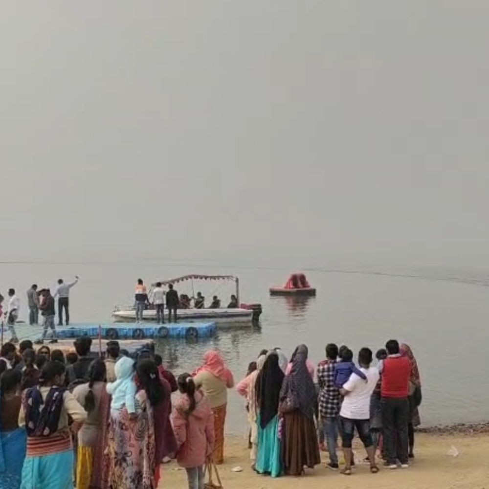 नववर्ष 2026 का बांका में उल्लासपूर्ण स्वागत:मंदिरों में पूजा, पर्यटन स्थलों और पिकनिक स्पॉट पर उमड़ी भीड़